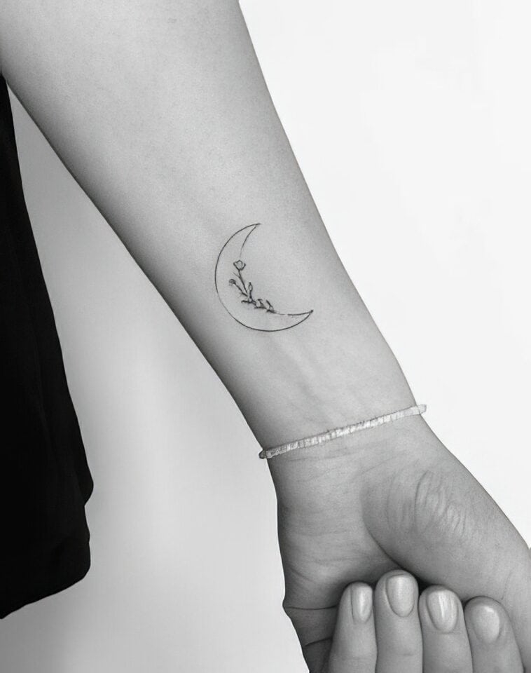 Feminine Tattoo Ideas 4