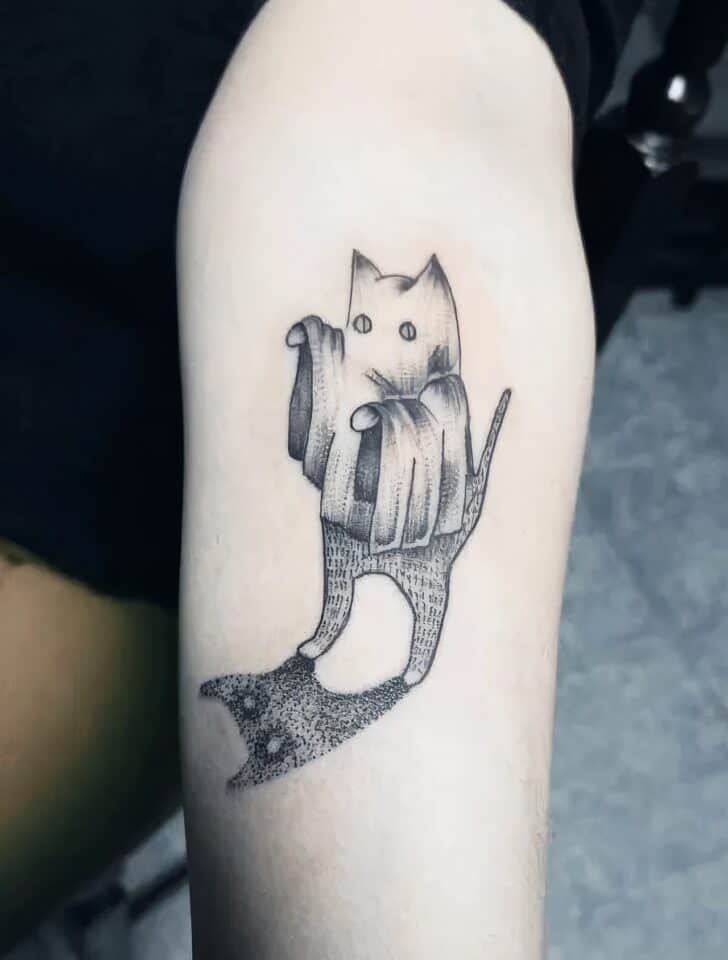 Feminine Cat Tattoos 36